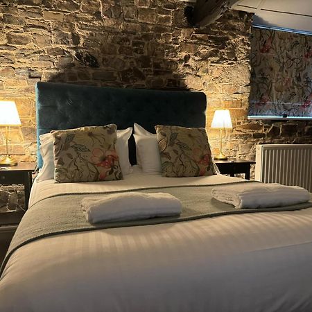 The Fountain Inn & Riverside Restaurant Okehampton Ruang foto