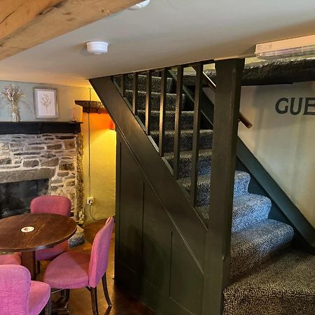 The Fountain Inn & Riverside Restaurant Okehampton Bagian luar foto