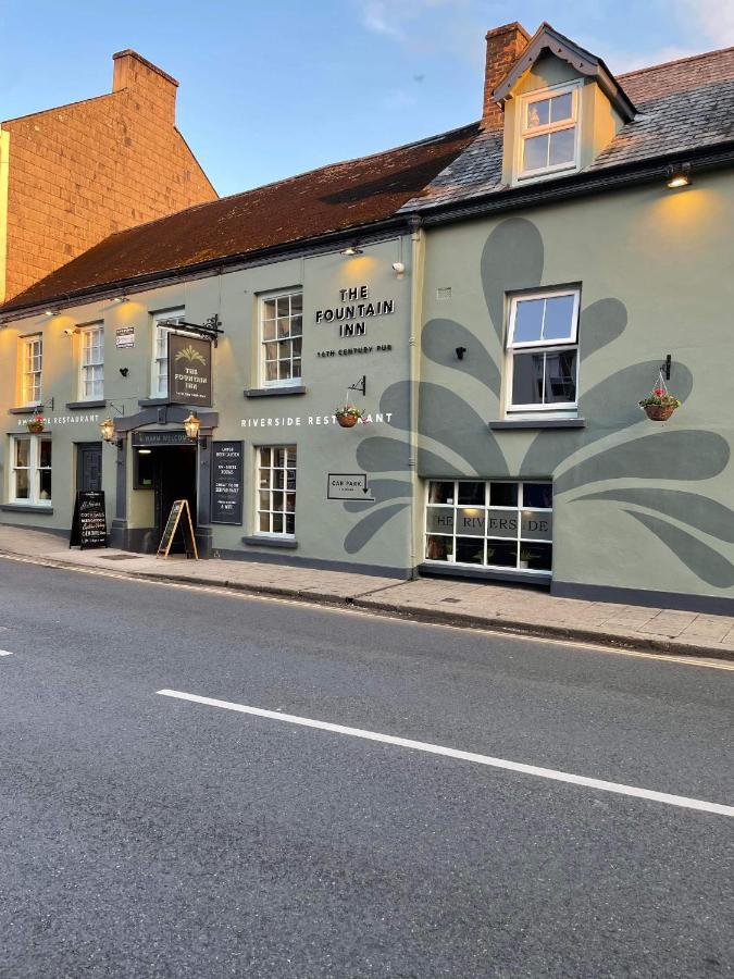 The Fountain Inn & Riverside Restaurant Okehampton Bagian luar foto