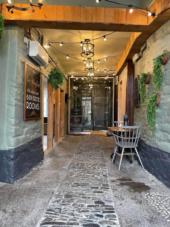 The Fountain Inn & Riverside Restaurant Okehampton Bagian luar foto