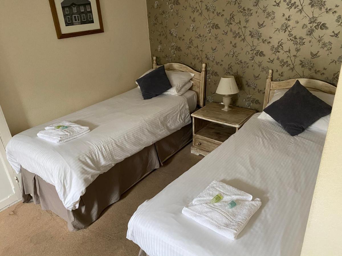 The Fountain Inn & Riverside Restaurant Okehampton Bagian luar foto
